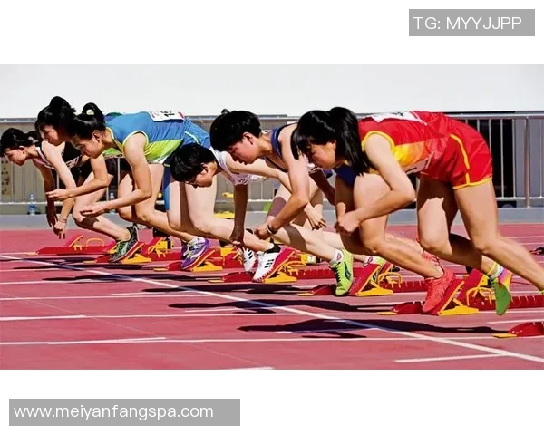 加沙足球球星逆境中奋勇拼搏展现体育精神与坚韧力量