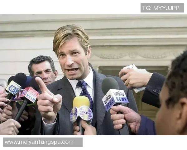 天才足球球星陨落：从巅峰到谷底的惊心蜕变与深刻反思