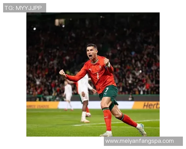 捷克籍足球球星的辉煌生涯与国家队和俱乐部赛场传奇故事 捷克籍足球球星的辉煌生涯与国家队和俱乐部赛场传奇故事