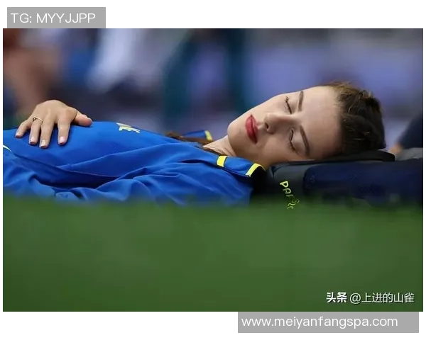 超清4K足球明星电脑壁纸原图展现球场英姿与极致细节 超清4K足球明星电脑壁纸原图展现球场英姿与极致细节